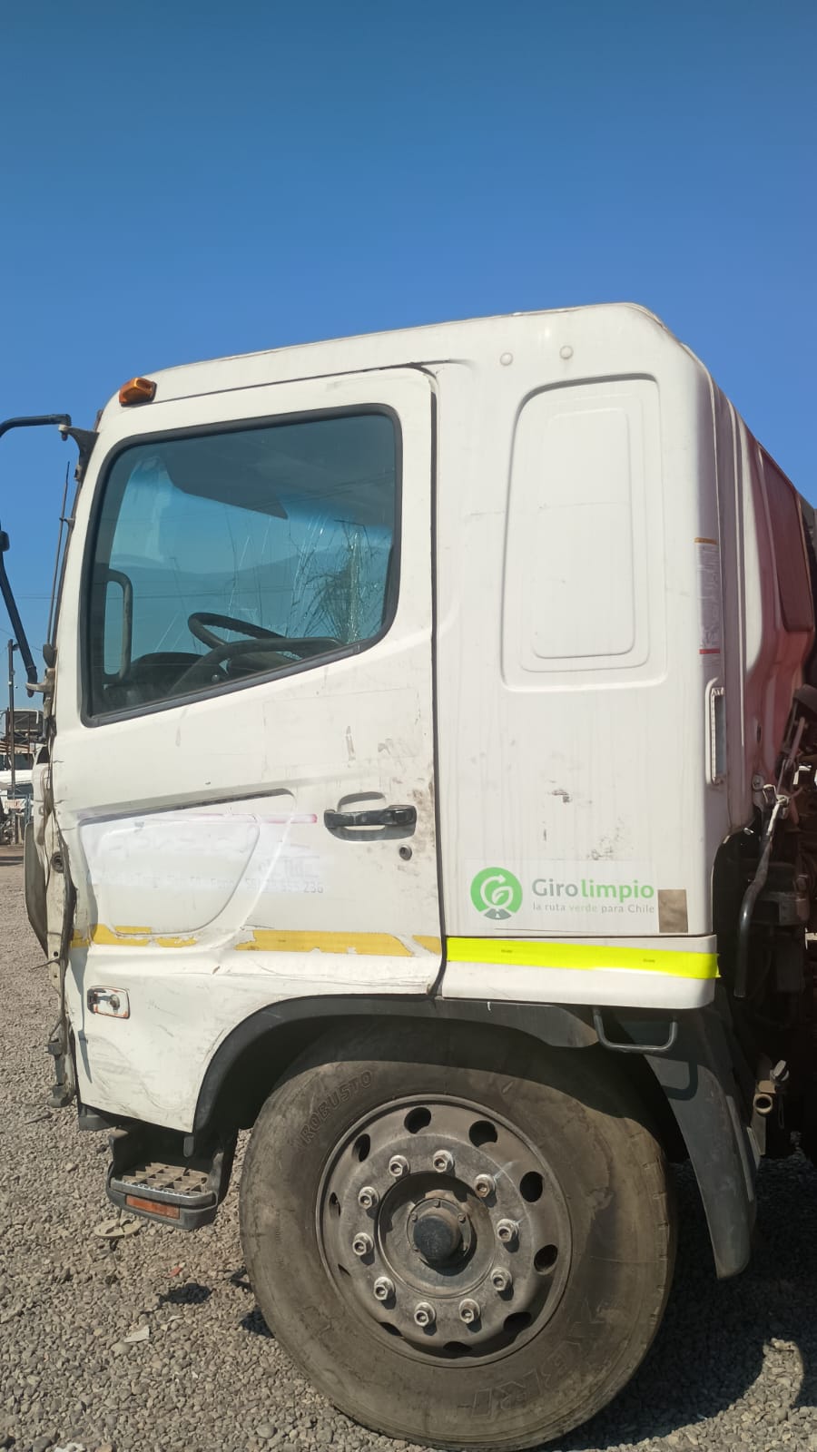  Hino 500 , FC 1118 2006    EN DESARME